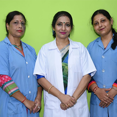 Dr. Jayita Mitra with Assistants